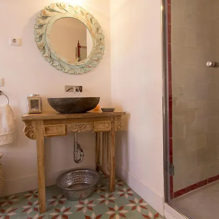 Domingues Villa Lisbon