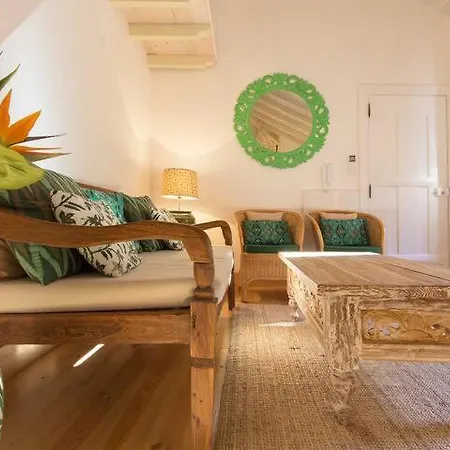 Domingues
